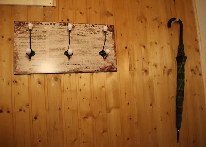 In Der Acht * אידר-אוברשטיין