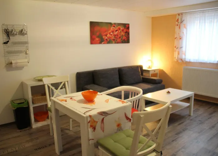 In Der Acht * אידר-אוברשטיין